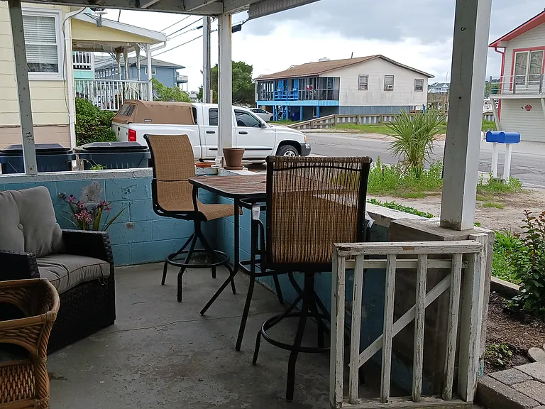 Canal Dr — Photo 5