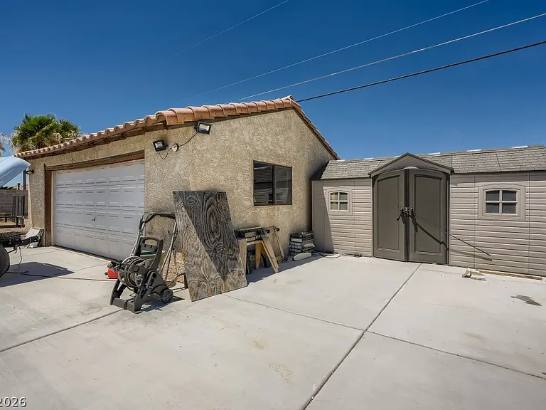 5945 N El Capitan Way — Photo 57