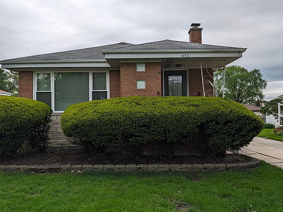 2nd image of 432 E Butterfield Rd