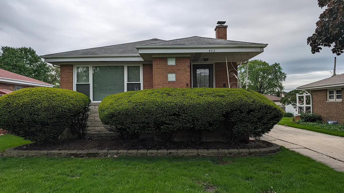 Building Photo - 432 E Butterfield Rd