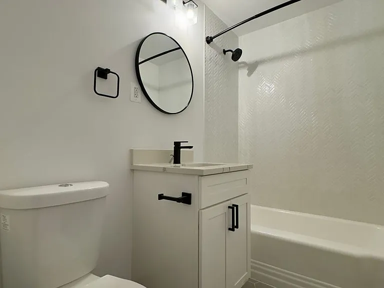 Apartment Units in Mt Vernon! — Photo 20