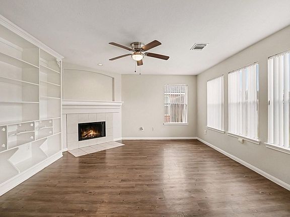 4th image of 913 Chad Ln
