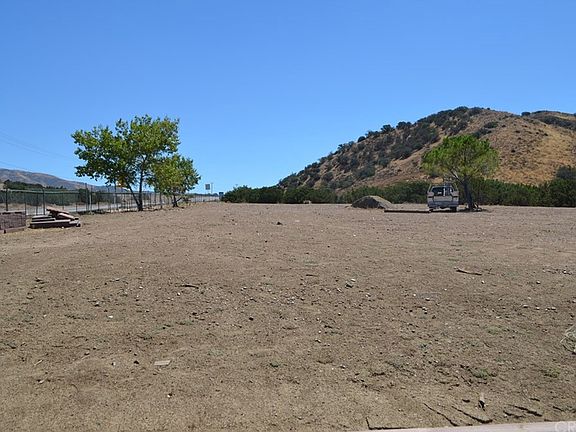 4th image of 6906 Sierra Hwy