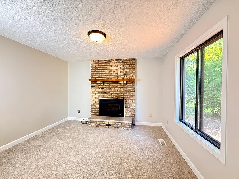 4601 Saddlewood Dr — Photo 22