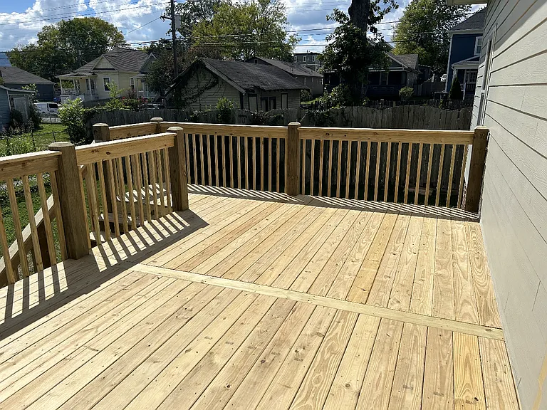 1502 Kirby Ave — Photo 44