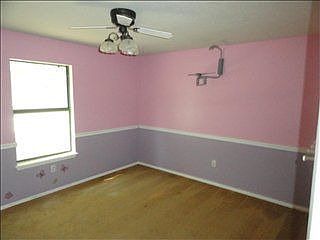 3rd image of 291 Lee Dr