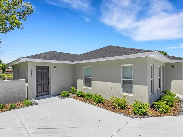 1067 Captiva Point — Photo 1