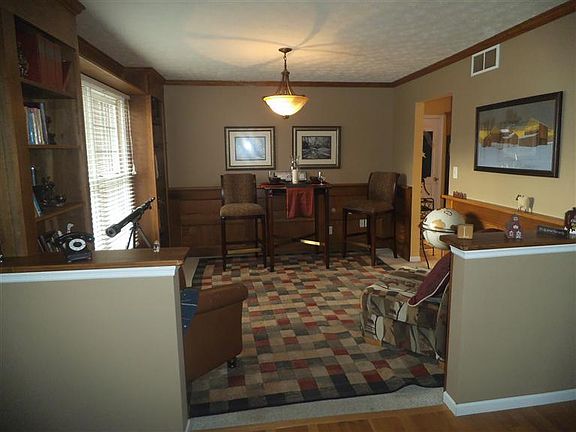 2nd image of 107 Ashland Trl