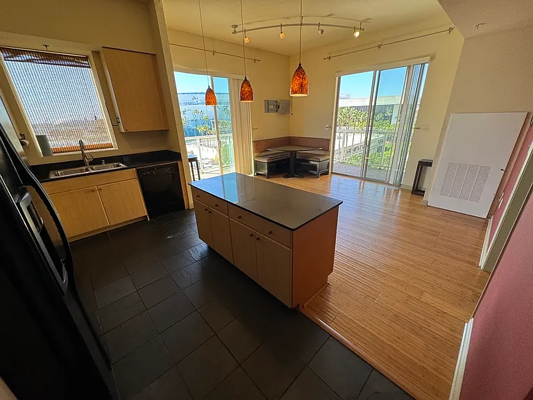 488 E Ocean Blvd #417 — Photo 43