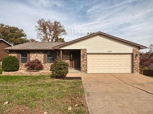 2113 Blossom Ln, Arnold, MO 63010