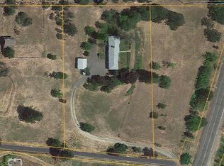 493 Old Stage Rd, Central Point, OR 97502