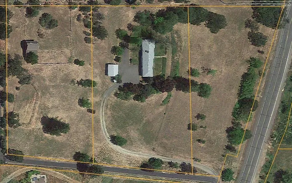 493 Old Stage Rd photo 1