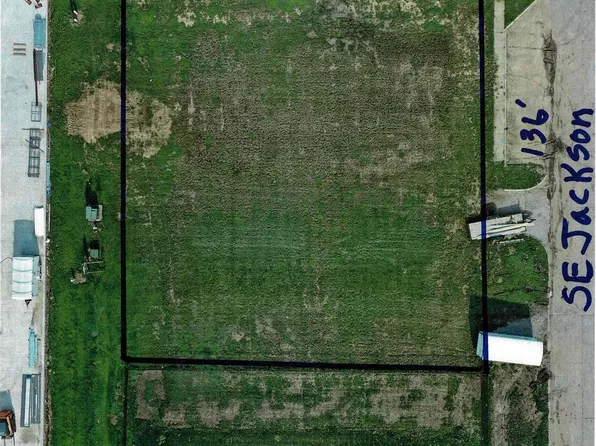 108 SE 6th St, Greenfield, IA 50849