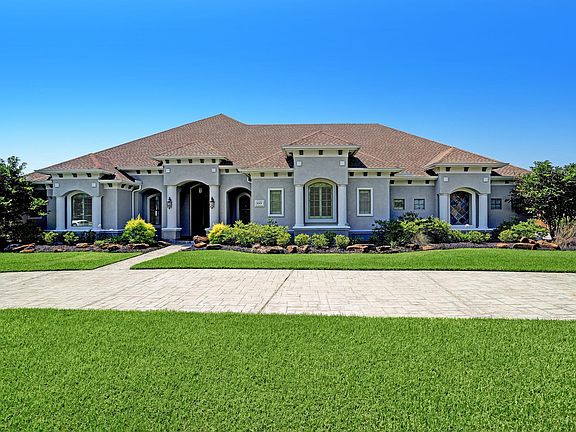 2nd image of 6303 S Royal Point Dr