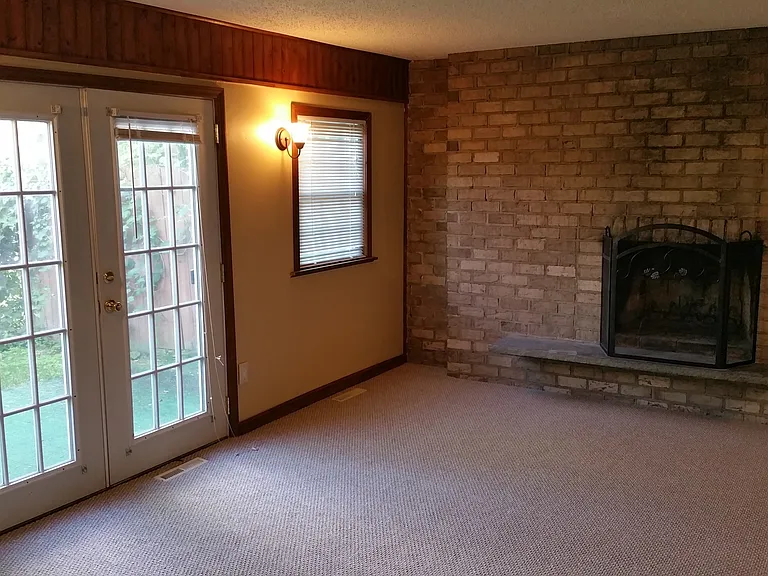 600 South St #606 — Photo 11