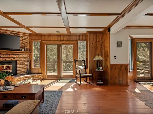 915 Trinity Dr, Lake Arrowhead, CA 92352