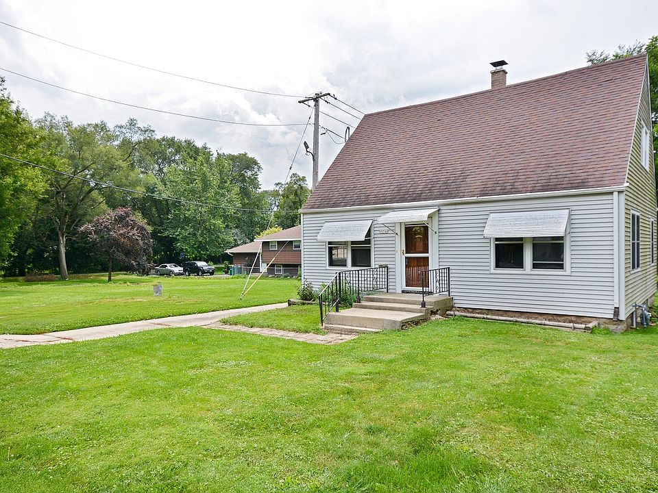 1st image of 6N346 Oakwood Dr