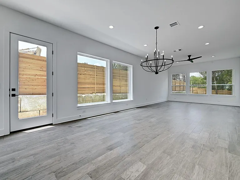 2308 Maxwell Ln #1 — Photo 8