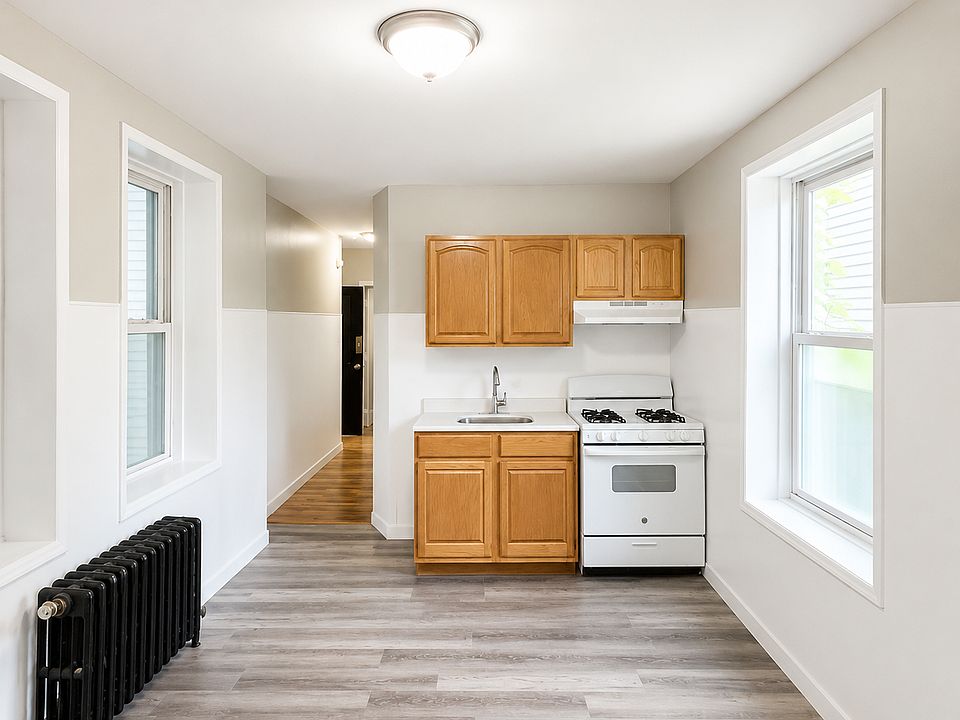1st image of 76 N 9th St APT 1