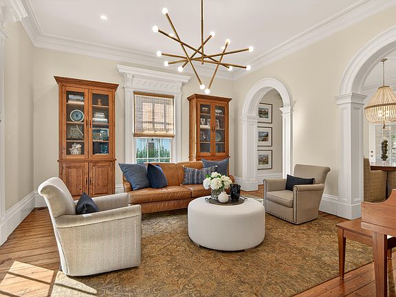 2nd image of 32 Summer Street
