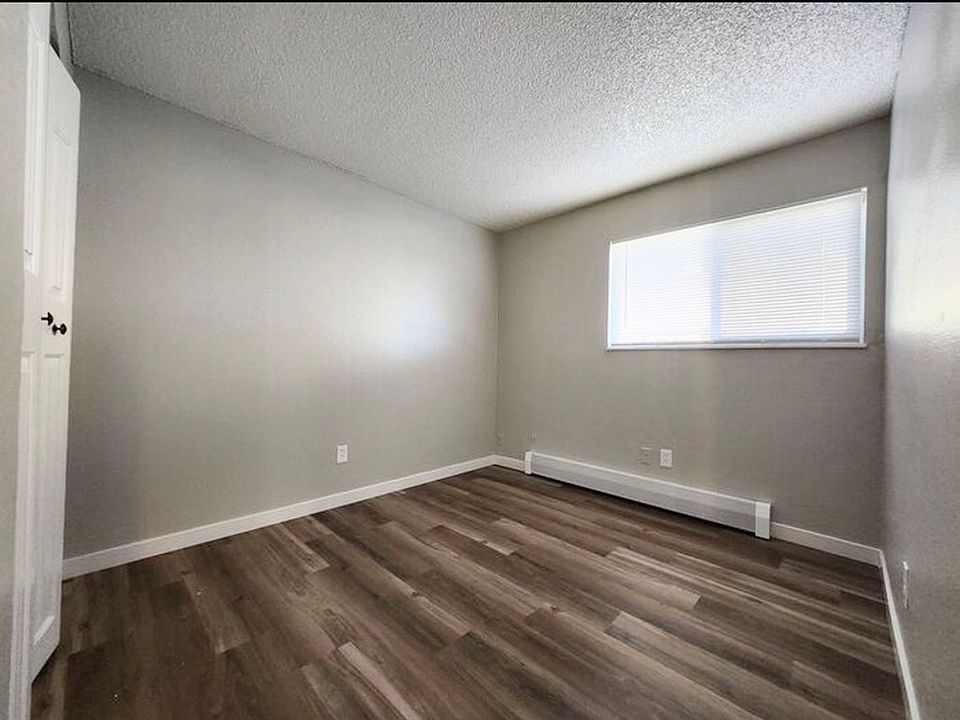 1st image of 4330 Loomis Ave #2