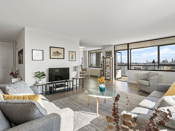 4th image of 380 Mountain Rd #813