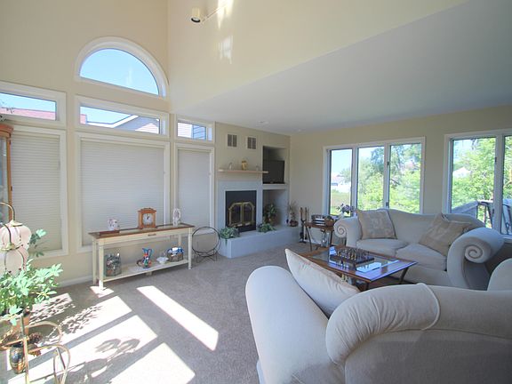 2nd image of 2593 Thorn Creek St SE