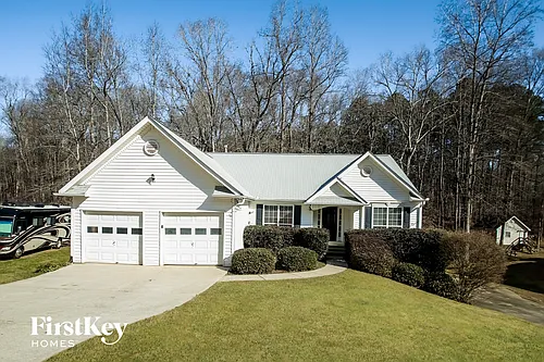 269 London Ln Photo 1
