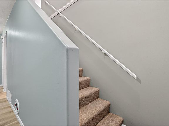 4th image of 2623 Cook Rd