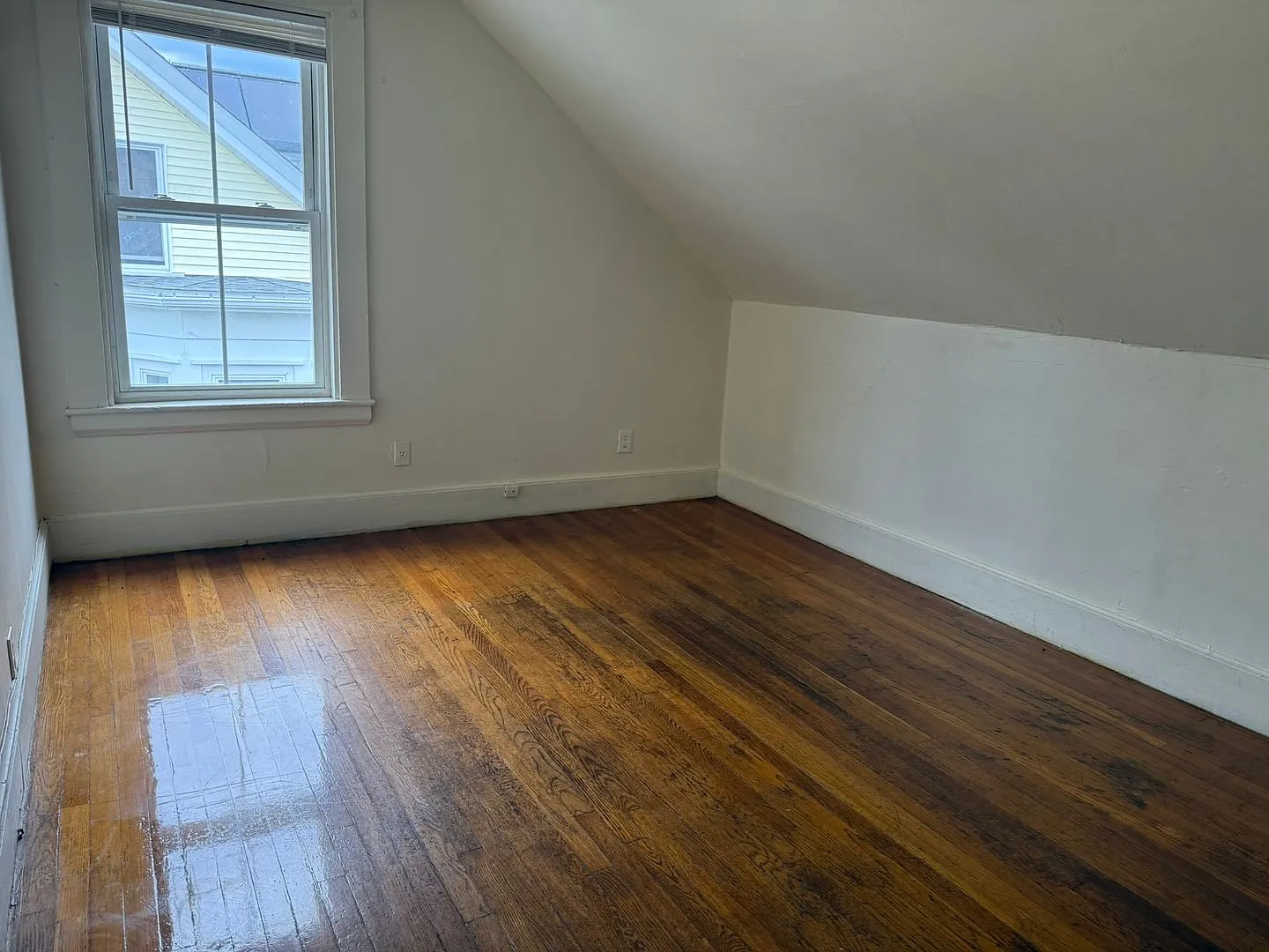 51 Robbins St — Photo 4