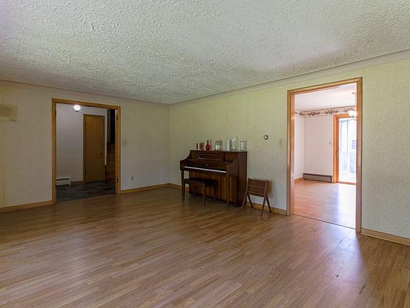 5th image of 313 Westgate Dr