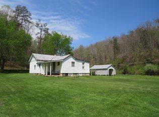 2563 Capehart Rd, Leon, WV 25123