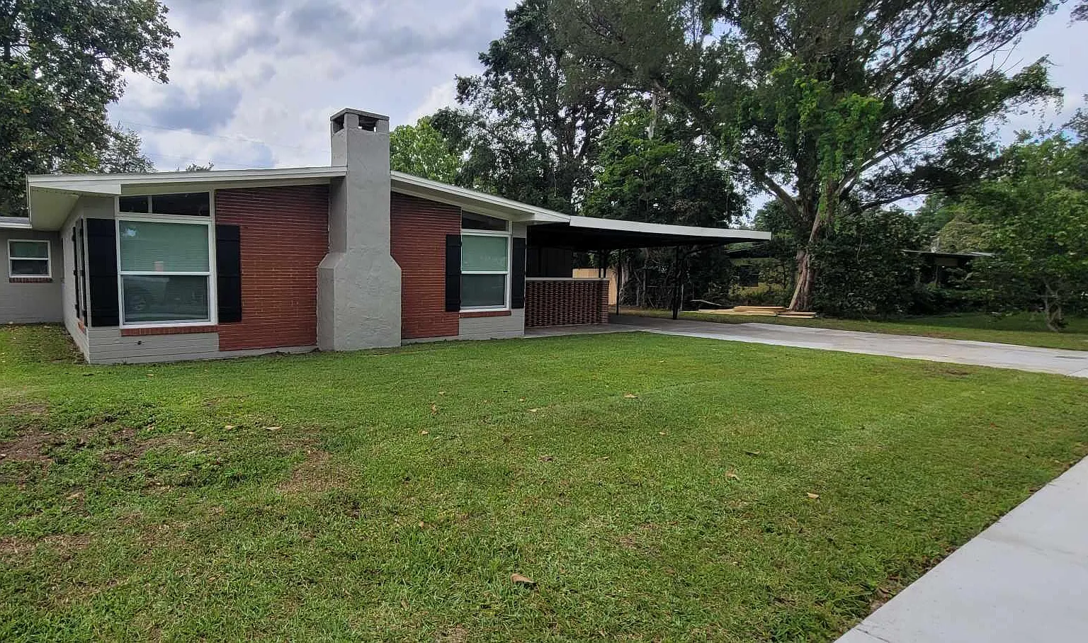 3 bed, 1389 sqft, $1,650 — Photo 1