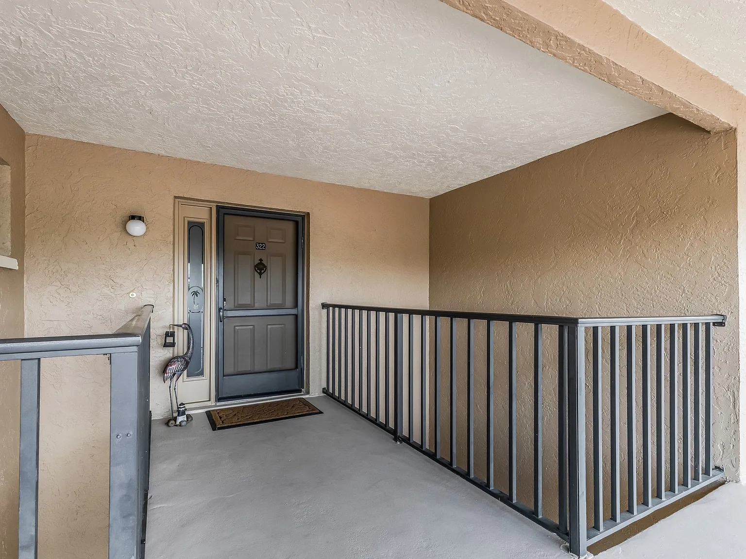 3 bed, 2.5 bath, 1534 sqft, $6,500 — Photo 3