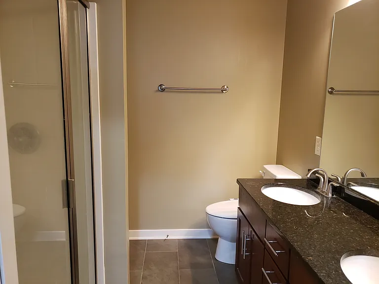 510 E 9th St #204 — Photo 11