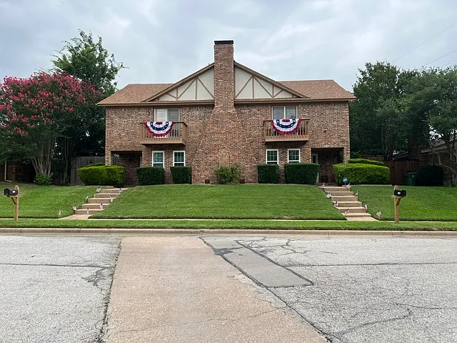 July 4th Special $400 Off July Rent If Lease signed by July 1st with a July 2026 Move in Date 

Enjoy the fireworks in your back yard!!