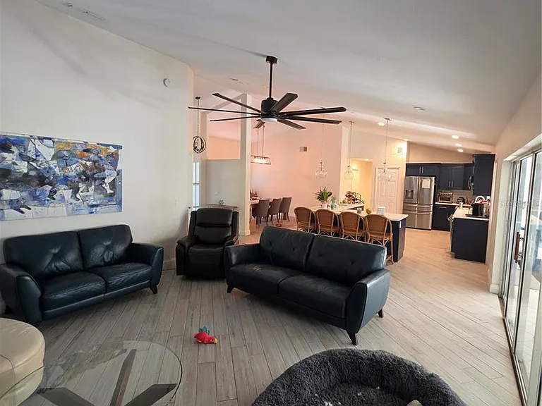 10158 Brandon Cir — Photo 16