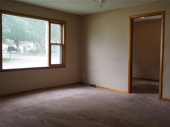 5th image of 901 S 7th Ave
