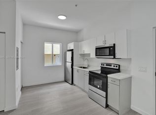 1567 NW 1st St #14, Miami, FL 33125