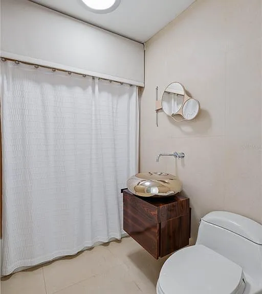 1 Taft St #Penthouse C — Photo 19