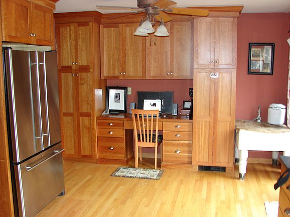 Kitchen/ Desk area pantry