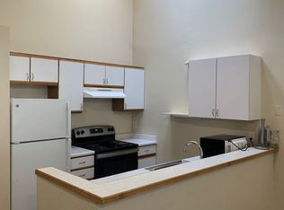 Linden II, Seattle, WA 98133