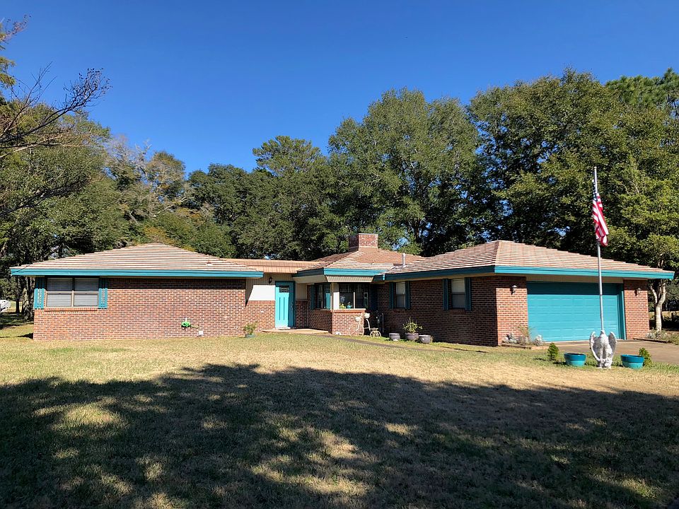1st image of 322 Sharon Dr
