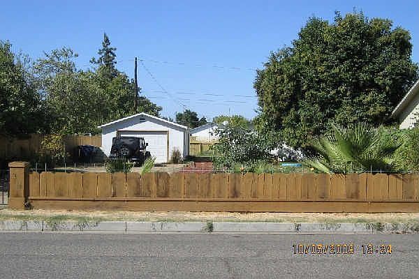 2nd image of 1316 Monterey Ave Unit 00