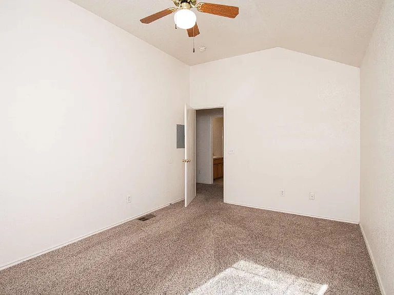 4003 Pilgram Dr #D — Photo 12