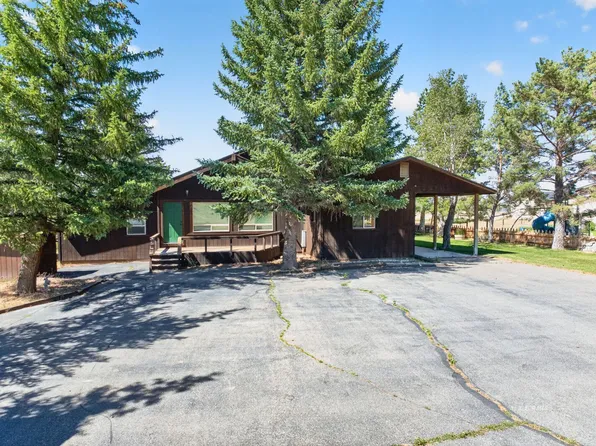 2611 N Canyon Rd, Lamoille, NV 89828