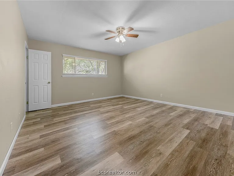 1803 Leona Dr — Photo 13