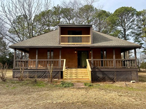 235 Laura Ln