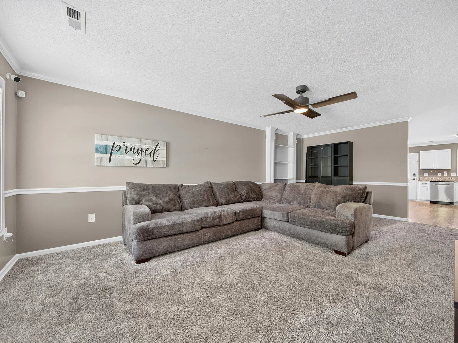 2 bed, 2.5 bath, 1474 sqft, $1,350 — Photo 4