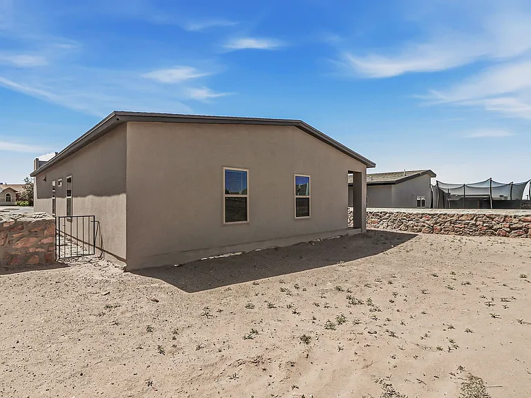 125 Via Rojas Dr — Photo 39